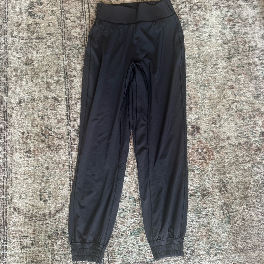 Lululemon lightweight jogger 4